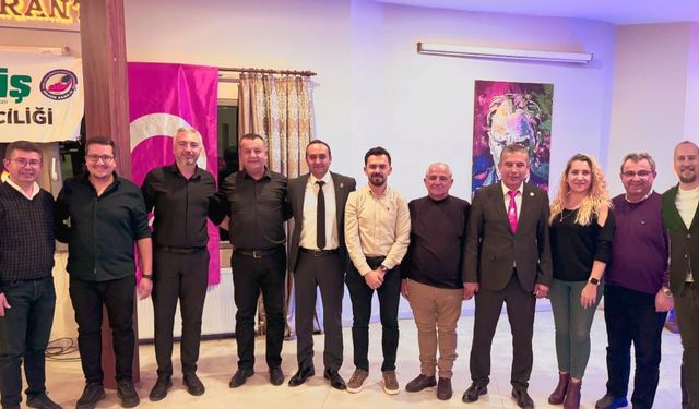 Eğitim-İş Çivril’de Dayanışma: "Biz Cumhuriyet Öğretmenleriyiz!"