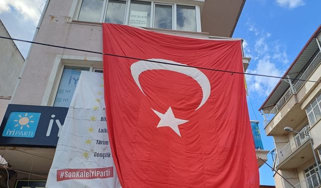 İYİParti Çivril İlçe Başkanlığından Bayrak Saldırısına Tepki