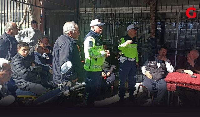 Jandarma Trafik Ekiplerinden APP Plaka Bilgilendirmesi