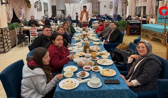 Çivril’de Dünya Yetimler Gününde İftar Programı Düzenlendi