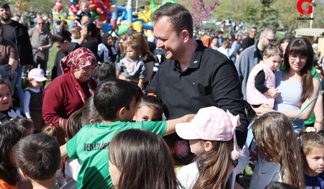 Belediye Çocuk şenliğinde Yüzlerce Çocuk Bayramı Yaşadı