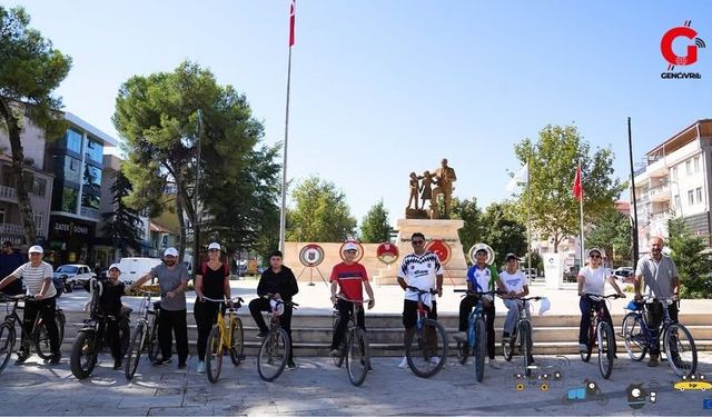 Çivrilli Bisikletçiler Bayraktepe’ye Pedalladı