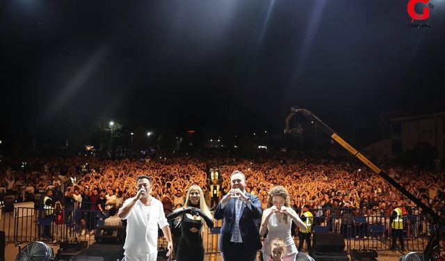 Çivril Elma Festivali Derya Uluğ konseriyle sona erdi