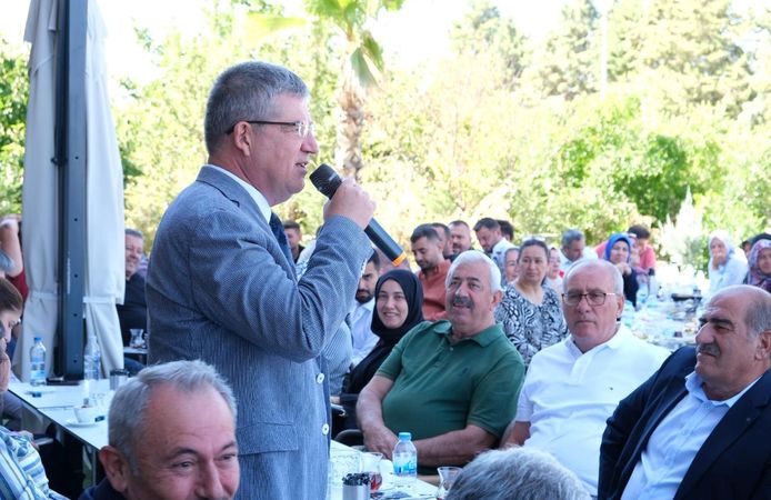 AK Parti Heyeti Çivril’de Muhtarlarla Buluştu