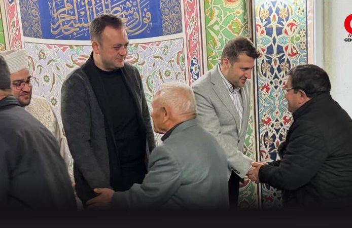 Çivril’de Bayramda Dikkat Çeken Ayrıntı: Protokolde Ayrılık mı Var?