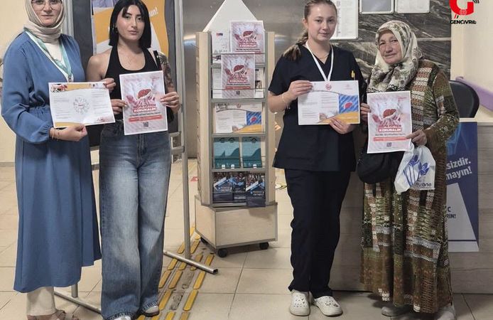 Çivril Devlet Hastanesi'nden Hepatit Farkındalığı