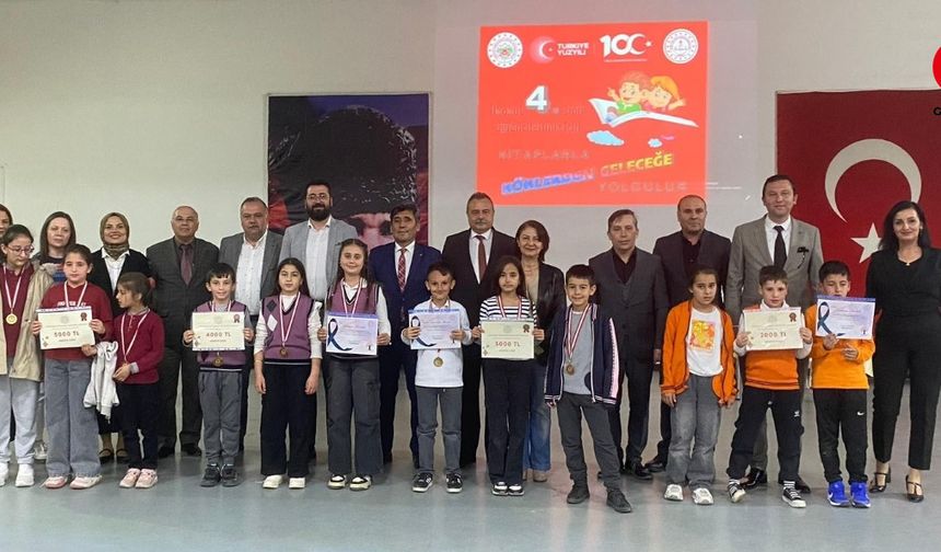 Kitaplarla Köklerden Geleceğe Yolculuk Bilgi Yarışması Yapıldı