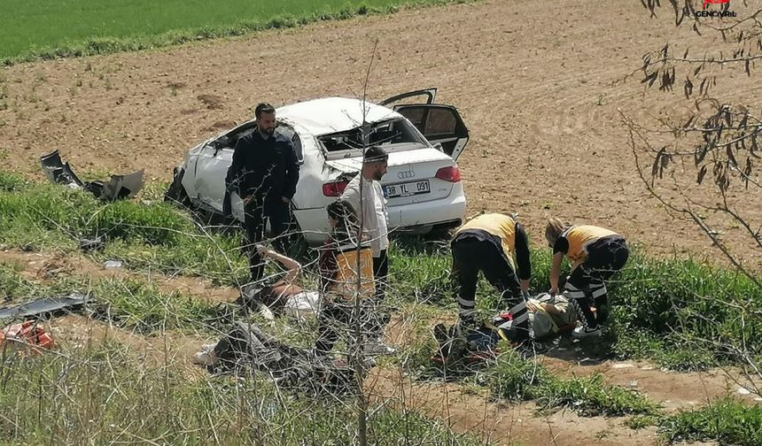 Balayına Giden Çift Kaza yaptı