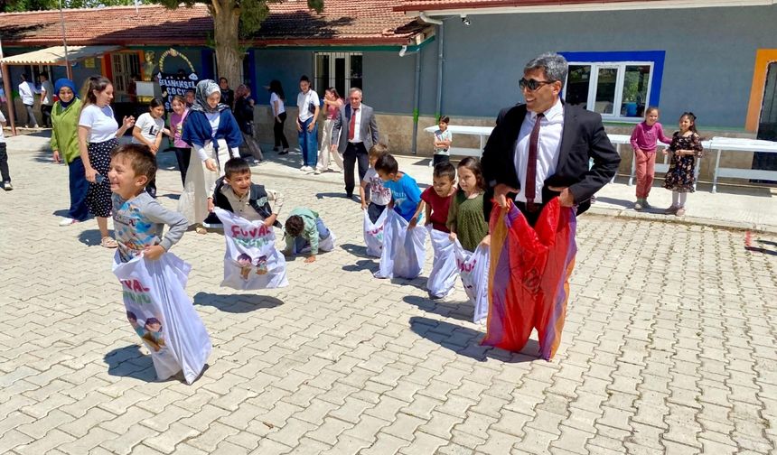 Çivril’de Geleneksel Çocuk Oyunları Çok Sevildi