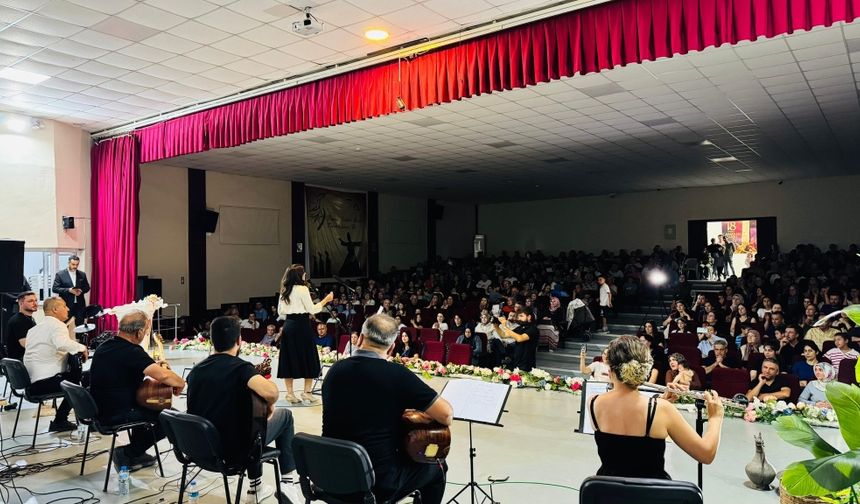 Çivril HEM Müdürlüğünün Hazırladığı Gece Büyük Beğeni Topladı