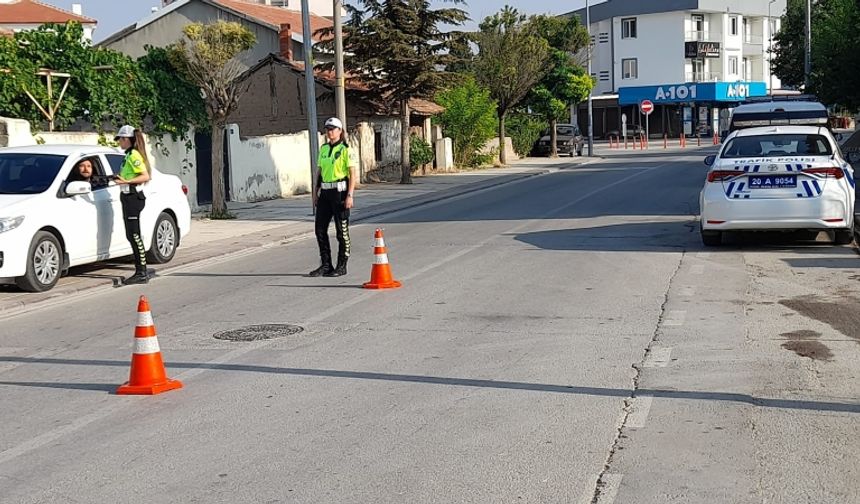 İlçenin Trafik Güvenliği Kadın Trafikçilere Emanet