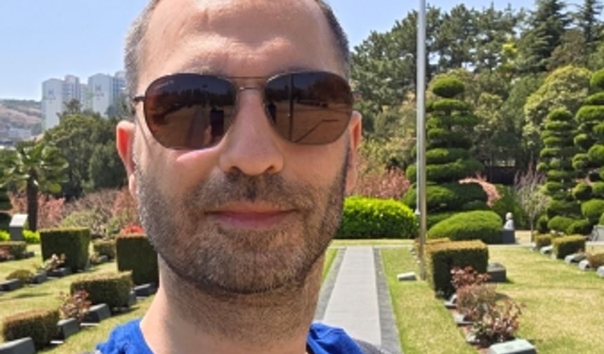 Denizli’li Gezgin Kore’de Denizlili Şehitlerin Mezarlarını Ziyaret Etti