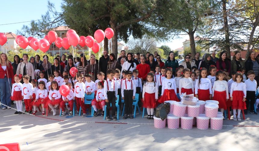 Ali Kameroğlu Anaokulunda Cumhuriyet Kutlaması