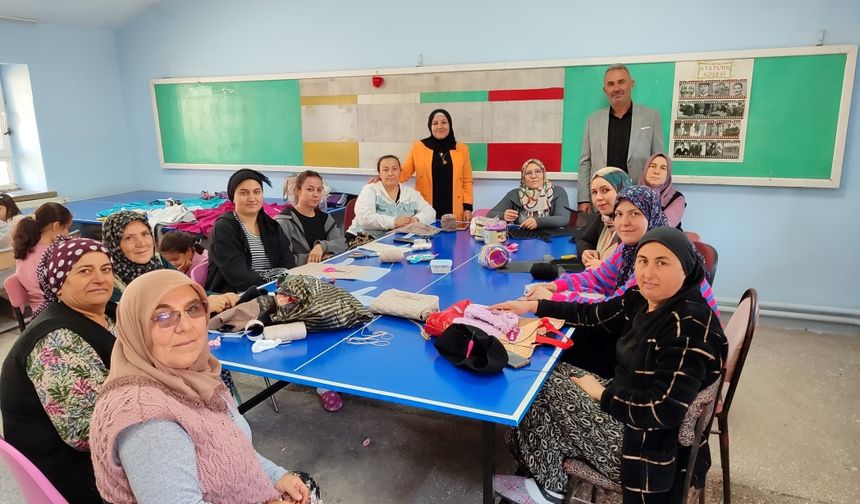 Kocayaka Nakış Dikiş Kursu Eğitime Başladı