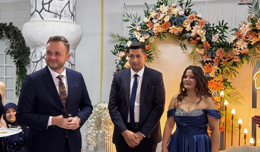 Nişan Yüzüklerini Başkan Semih Dere Taktı