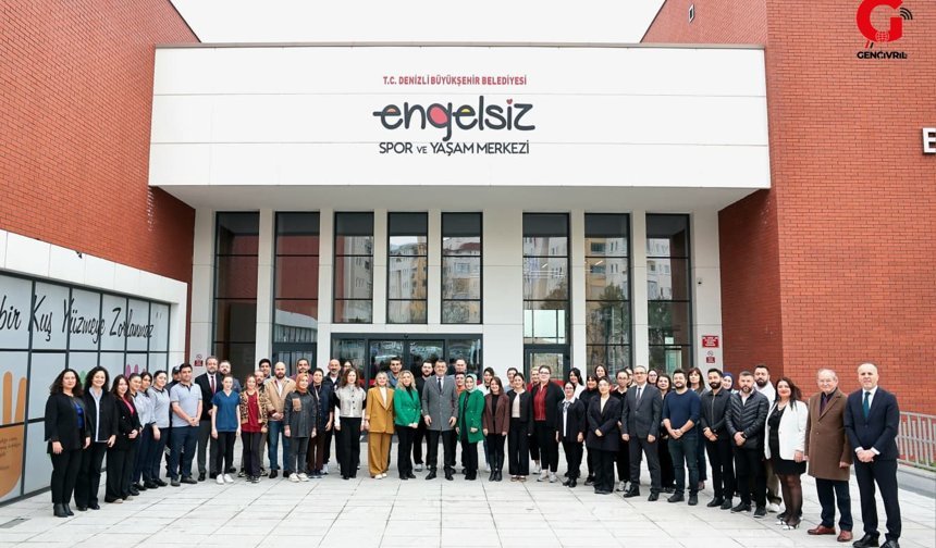 Başkan Çavuşoğlu, belediye personeliyle bayramlaştı