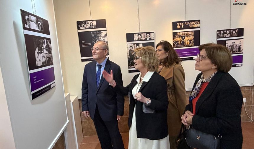 Cumhuriyetin Hatıra Defterinde Denizlili Kadınlar