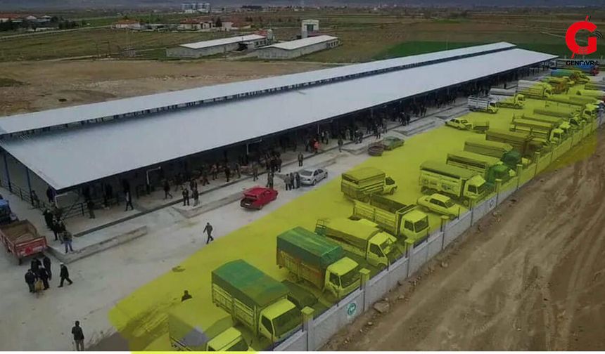 Çivril Hayvan Pazarı Kurbana Hazırlanıyor