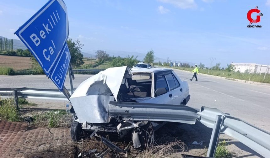 Direksiyon Hâkimiyetini Kaybetti Bariyerlere Çarptı