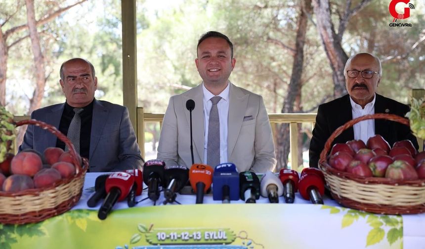 Başkanlar açıkladı: Çivril’de kiraz, şeftali ve elma fiyatları yarıya indi
