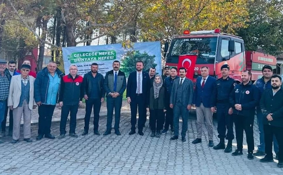 ÇİVRİL'DE 500 FİDAN TOPRAKLA BULUŞTU