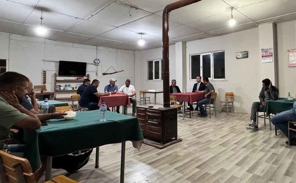 Başkan Dere Mahalle Sakinleri İle Buluştu