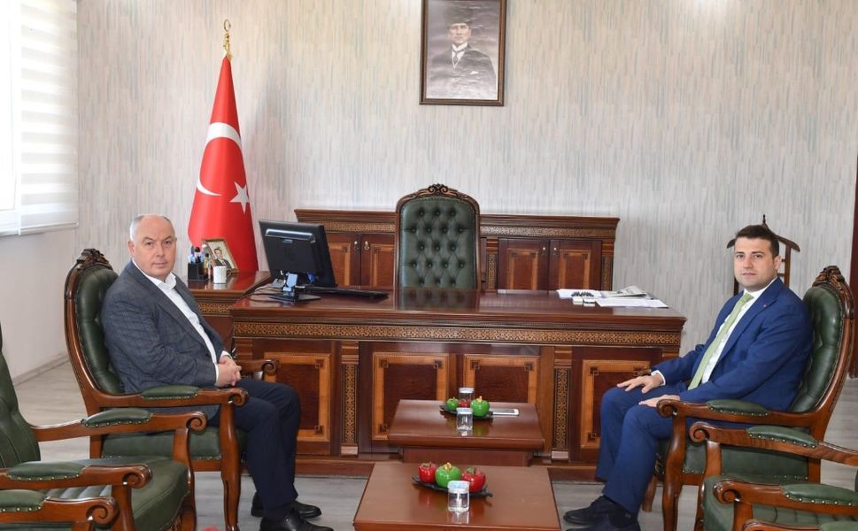 Vali Ömer Faruk Coşkun, Kaymakamı Ziyaret etti