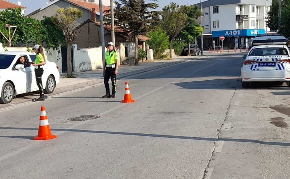 İlçenin Trafik Güvenliği Kadın Trafikçilere Emanet
