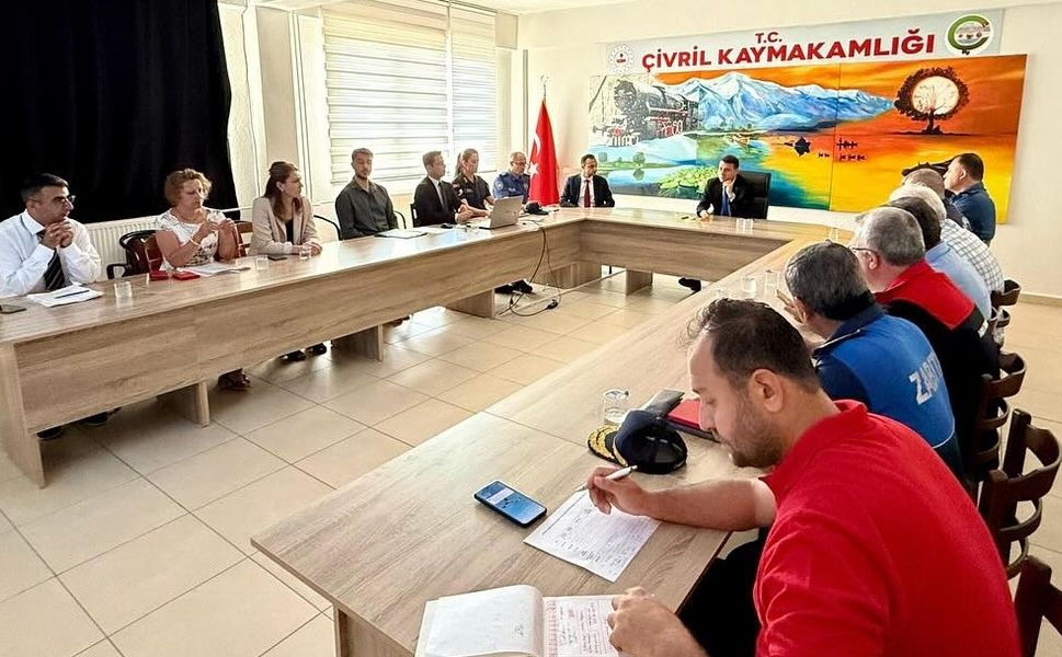 Çivril’de Bağımlılıkla Mücadele Toplantısı Yapıldı