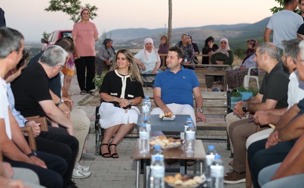 Kaymakam ve Eşi TOKİ Sakinlerinin Misafiri Oldu