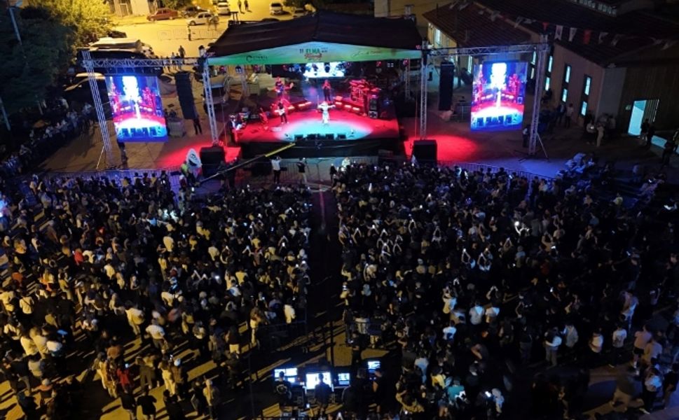 Festivalin İlk Günü Büyük Coşku İle Tamamlandı