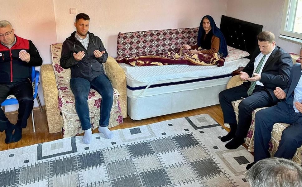 Kaymakam Gaziler ve Şehit Ailelerini Ziyaret Etti