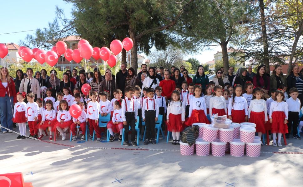 Ali Kameroğlu Anaokulunda Cumhuriyet Kutlaması