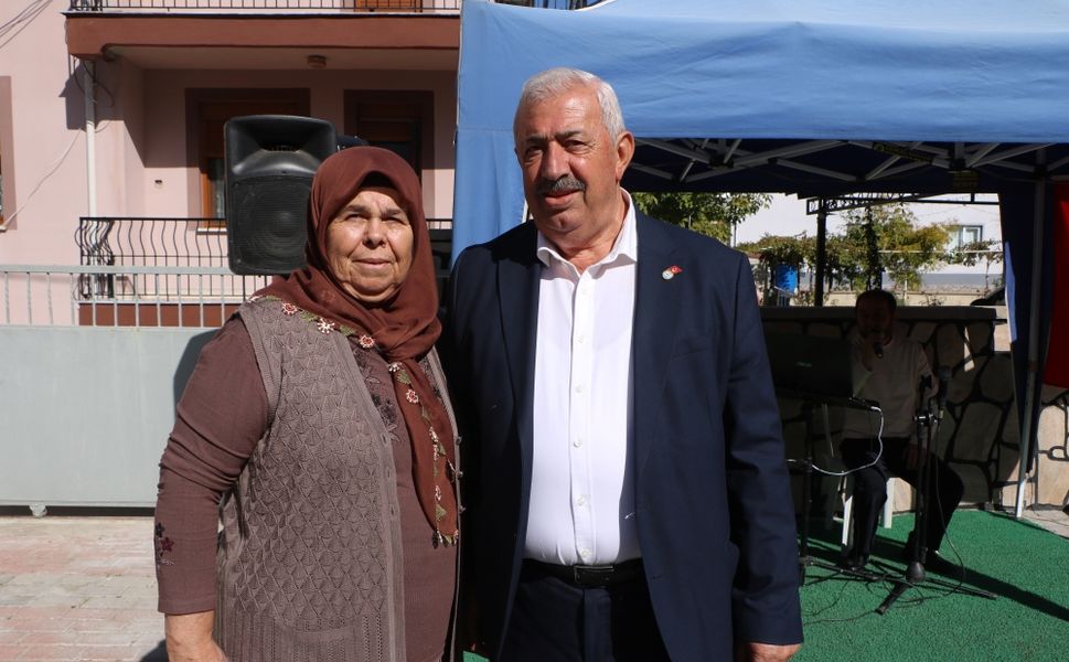 Esnaf Odası Başkanı Zeki Karahan Mevlit Okuttu