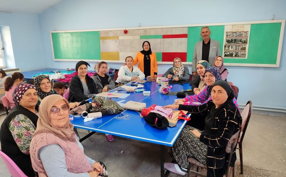 Kocayaka Nakış Dikiş Kursu Eğitime Başladı