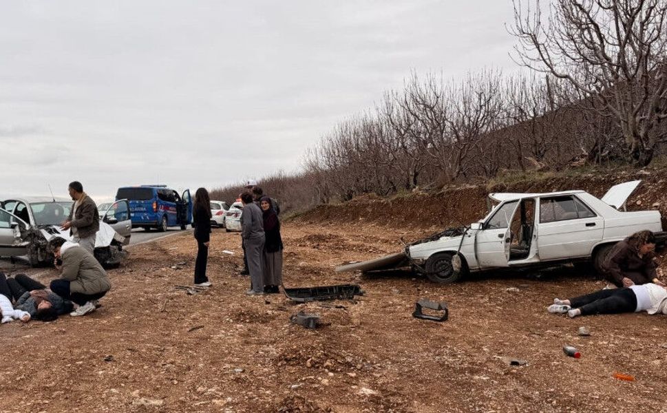 Çivril Gümüşsu'da Kaza 4 Yaralı