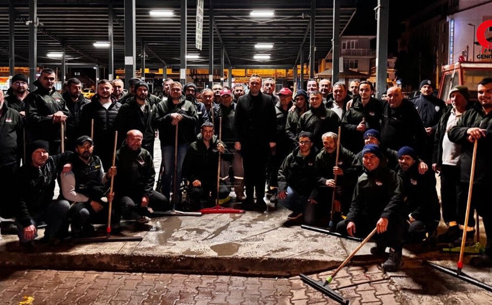 Başkan Semih Dere Personeliyle Bayramlaştı