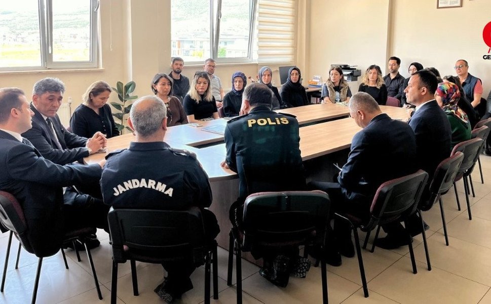 Çivril’de Okul Güvenliği Toplantısı Yapıldı