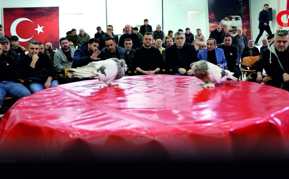 Çivril’de İlk Defa Yapılan Kostüm Kuşu Salımı Büyük İlgi Gördü