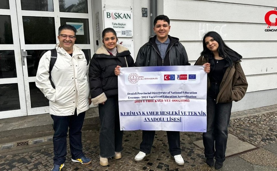 Çivrilli Öğrenciler Berlin’de Staja Başladı