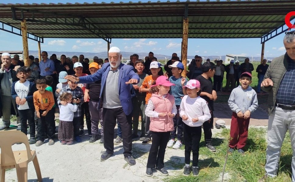 Savran'da Geleneksel Şükür Duası Yoğun Katılımla Yapıldı