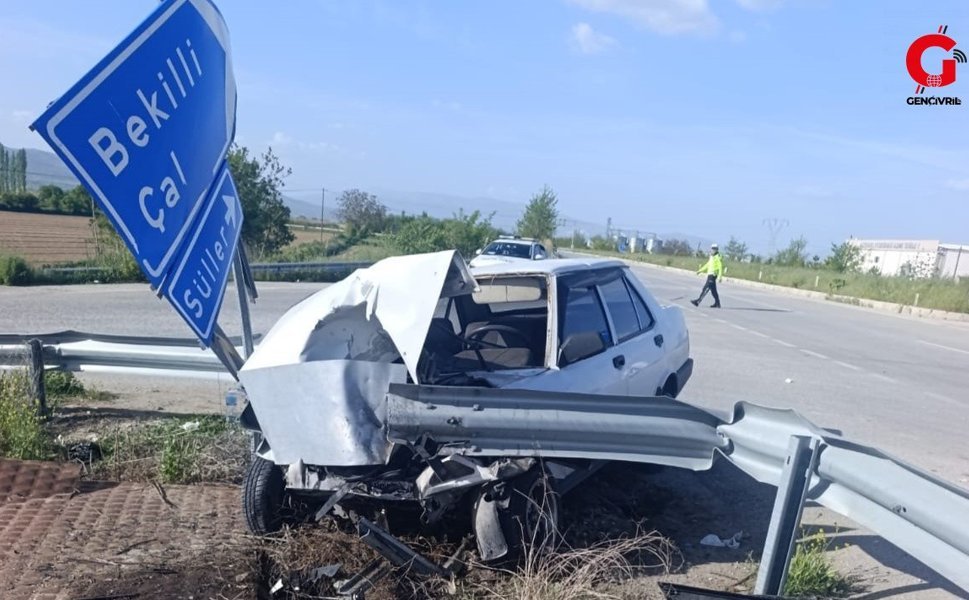 Direksiyon Hâkimiyetini Kaybetti Bariyerlere Çarptı