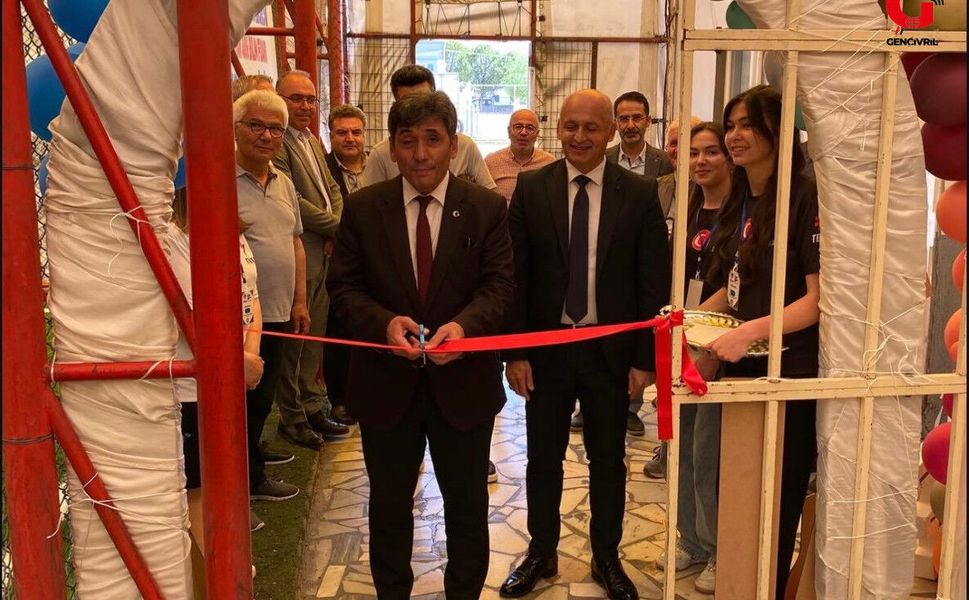 Şevkiye Özel Fen Lisesinde TÜBİTAK 4006 Projeleri Sergilendi