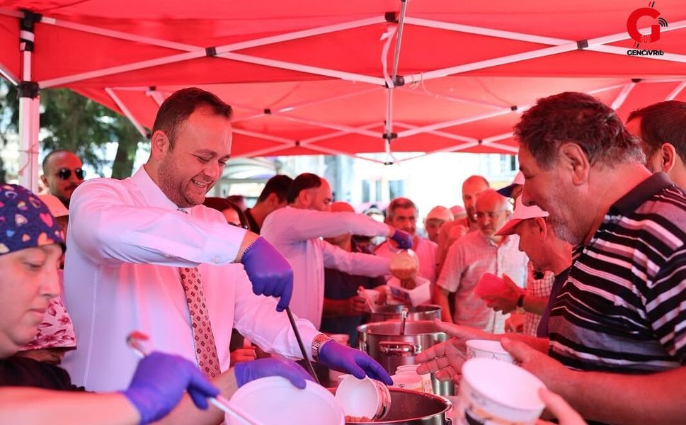 Çivril’de 5 Bin Kişiye Aşure İkram Edildi