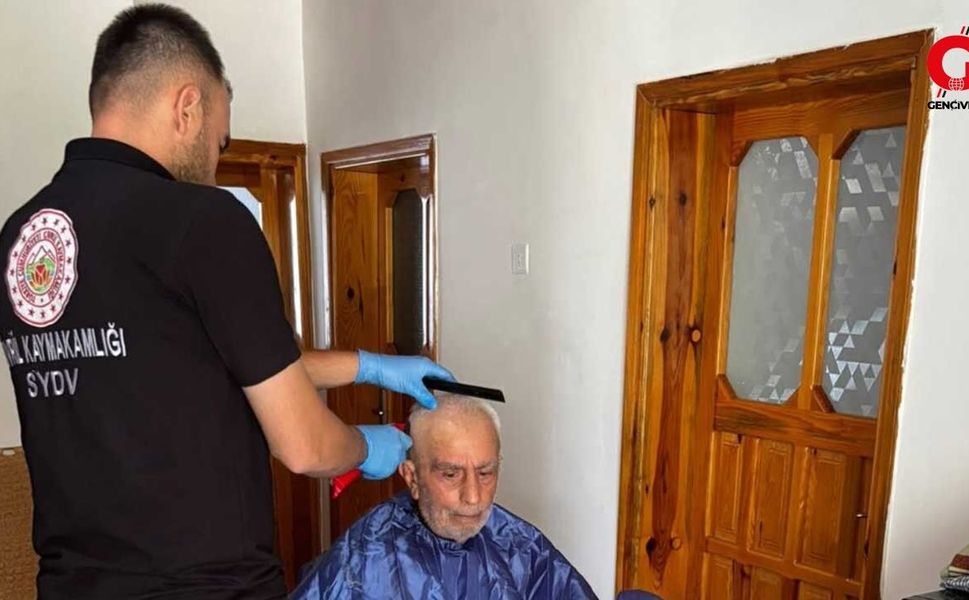 Vefa Ekipleri Yaşlı ve Engelli Vatandaşların Evlerini Köşe Bucak Temizliyor, Sıcak Yemek ve Bakım Hizmeti Sunuyor