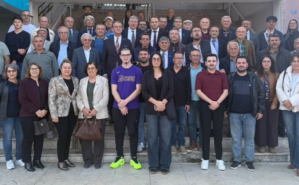 ADD Çivril’de 'Atatürk Cumhuriyeti' Konferansı  Düzenledi