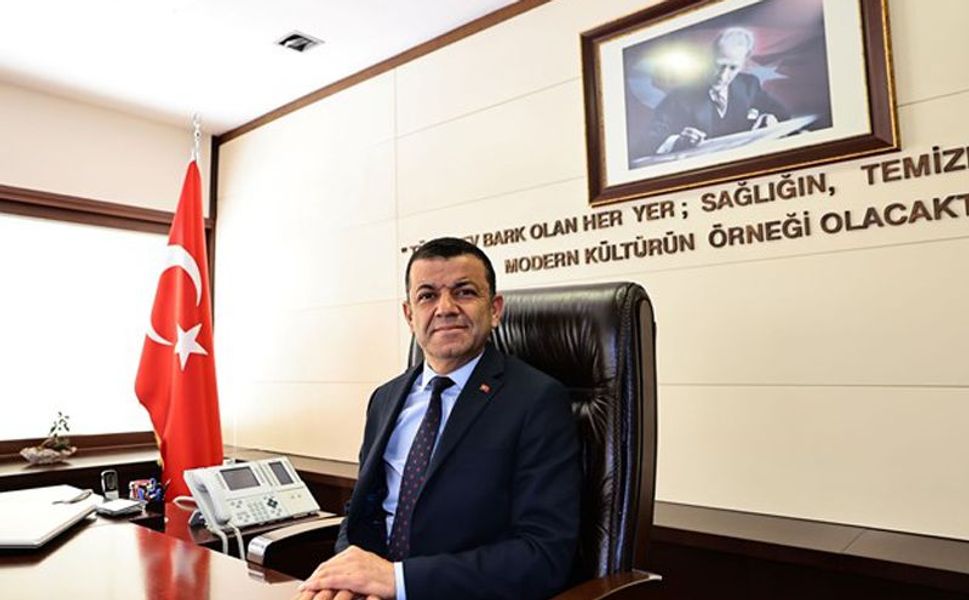 Çavuşoğlu'ndan Şeniz Doğan'ın gözaltına alınmasına tepki