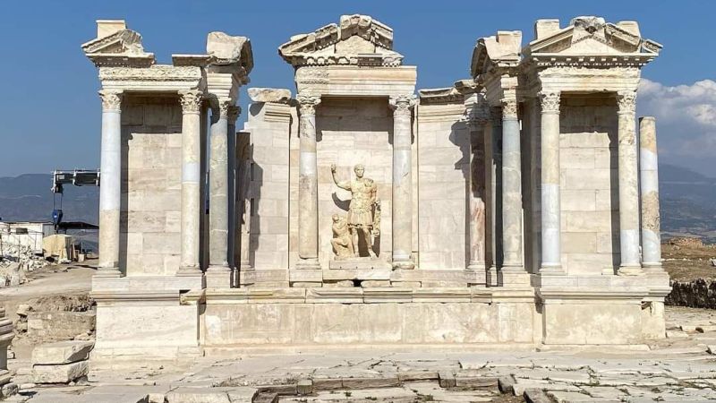 Denizli'de bulunan Traian Anıtsal Çeşmesi’nin son hali görenleri şaşırttı