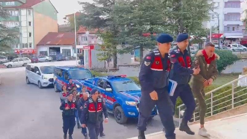 Miras Kavgasında Amcalarını Döverek Öldüren Karı Koca Tutuklandı