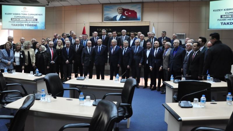KKTC Cumhurbaşkanı Tatar'a Denizli’de Fahri Hemşehrilik Beratı Takdim Edildi